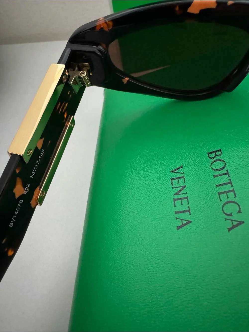 Bottega Veneta Black and Tortoiseshell Cat-Eye Sunglasses
